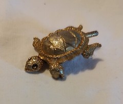 Vtg. Gold Tone Turtle Brooch Pin With Moving Head See Description