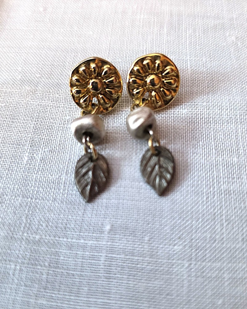 Vintage LCi Liz Claiborne Gold Rosette Baroque Pearl Leaf Drop Earrings Pierced