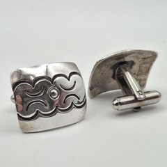 Vintage Native American 925 Sterling Silver Stamped Cloud Bullet Back Cuff Links