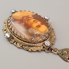 Vintage Victorian Revival Lady Cameo Portrait Necklace Western Germany Gold Tone