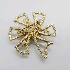 Flower Brooch Brown Crystal Faux Pearl Center Gold tone Large 2.5 in