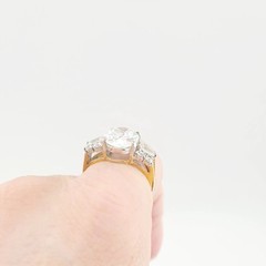 Vtg Sz 8 Ring Lg Oval Cubic Zirconia Rounds Baguette Fashion Jewelry Glam