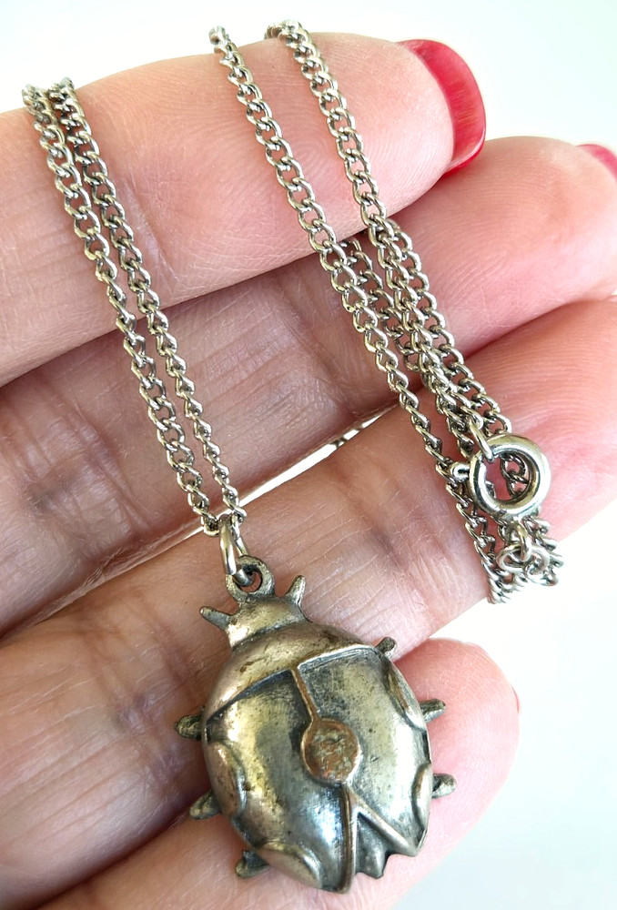 Vintage Ladybug Silver Tone Pendant Necklace 16″ Curb Link Chain