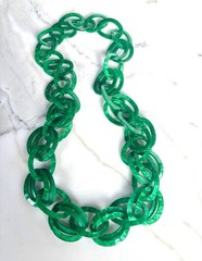 RESIN LUCITE EMERALD GREEN 36 in DOUBLE LINK CHAIN CHUNKY NECKLACE SAUTOIR NEW