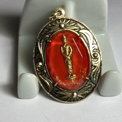 VINTAGE OVAL BUDDHA NECKLACE PENDANT TWO-SIDED FACETED GOLDTONE RED PINK
