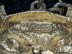 Vtg 1970s AVON Textured Chain Gold Tone Articulated OWL Pendant 24″ Necklace
