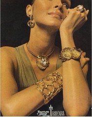 Jonathan Bailey Crown Trifari Sculpturesque Gold Brutalist Cuff Watch 1970