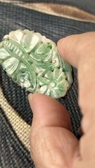 #0075: Vintage Jadeite Carved Floral and Butterfly Motif – Green & White Brooch