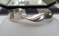 VINTAGE SC SAUSALITO CRAFTWORKS #2G SILVER RHODIUM PLATED WAVE CUFF BRACELET