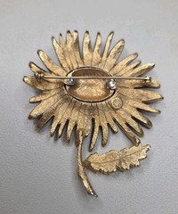 Vintage Signed Marvella Black Enamel Gold Tone Daisy Pin Brooch