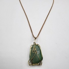 Vintage Artisan Gold Tone Wire Wrapped Jade Pendant Necklace Healing Green Stone