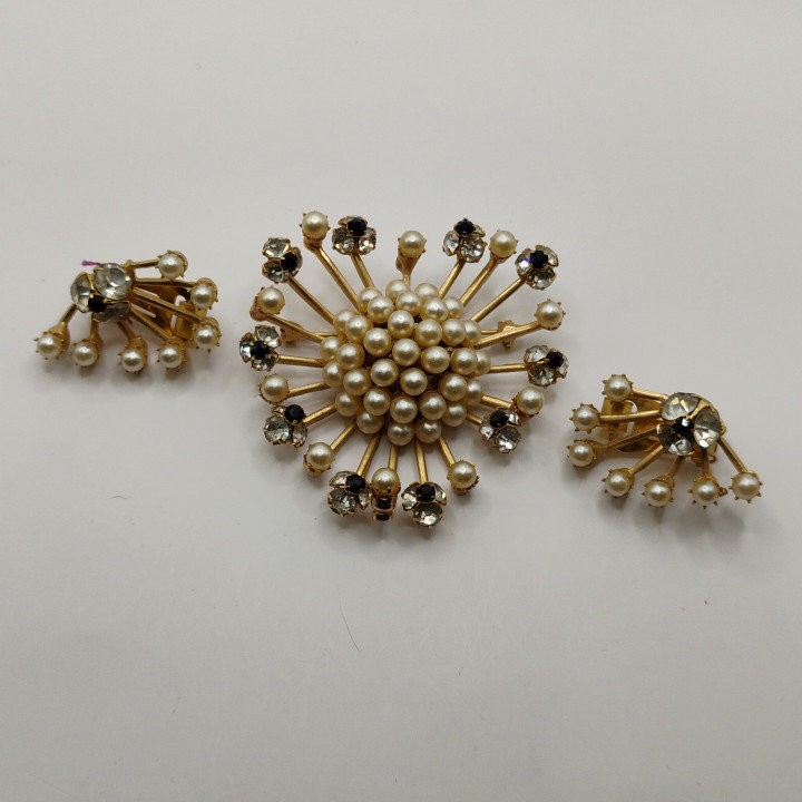 Vintage Hobe Brooch & Earrings Set – Faux Pearl & Rhinestone