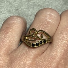 Vintage Black Crystal Rhinestones Openwork Swirls Scrolls Climber Ring Size 7.75