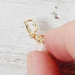 Vintage 10K 5.7mm Pearl Diamond Yellow Gold Pendant Small Luxury Pretty