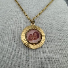 Vintage 70’s Photo Locket Holder Double Sided Spinner Pendant Necklace Gold 24″