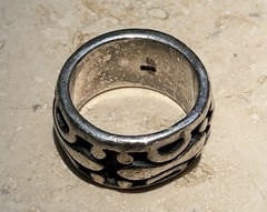⚜️ VINTAGE 70s GOTHIC 925 STERLING SILVER Wide Band ARTISAN Ring ESTATE FIND ⚜️