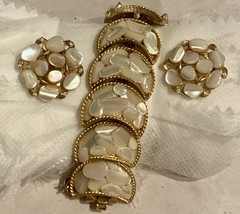 Unique 1960s Vintage Capri Resort Wear Set – Bracelet / Earrings