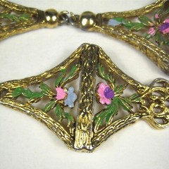 Enamel Floral Dangle Pendant Necklace 21 in Goldtone Multi Strand Chain Vintage