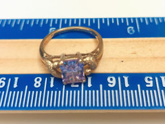 VTG DAINTY 10K SOLID YELLOW GOLD DAZZLING LAVENDER STONE RING SZ 5.75