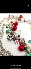 VINTAGE CHRISTMAS Red & Green Bead & Charms Festive Silver Tone Chain Necklace