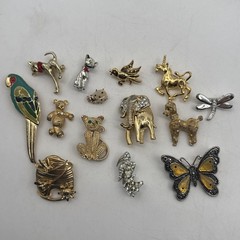 Lot Of 14 Vtg Animal And Insect Brooches Pins Gold Silver Toned Birds Cat Dog