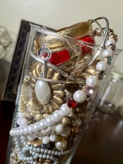 3-5+lbs VINTAGE TO NOW WEAR CRAFT FASHION Jewelry Lot 3 SARA COV NAPIER More