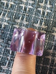 VTG Kitsch Light Purple Clear Striped Lucite Acrylic Plastic Resin Ring