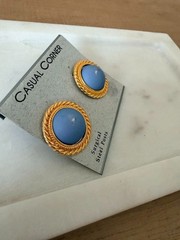 Vintage Casual Corner Gold Tone Blue Cabochon Post Earrings Retro Statement