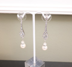 Art Deco jewelry set earrings bracelet necklace ivory faux pearls clear crystals
