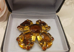 Vintage Amber Brown Topaz & Rhinestone Domed Flower Brooch Eisenberg ?