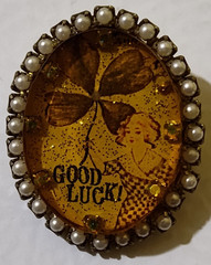 Vintage John Wind Maximal Art “Good Luck” Shamrock Brooch Pin Pearl Glitter