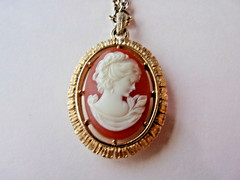 Vintage 23 inch Chain with retro style Victorian lady CAMEO