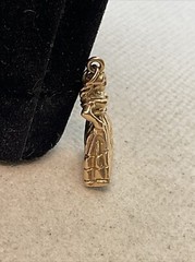 VINTAGE HANDMADE Solid 10K Yellow Gold DANCER Charm Pendant (25mm x 13.3mm) 4.7g