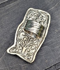 Vintage Ring/Scarf Clip Ornate Carved Owl Set in Etched Silver – 1960s