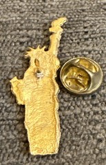 Vintage Statue of Liberty Gold Tone Lapel Pin 1.5 Inches