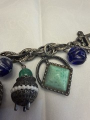 VINTAGE CHUNKY ESTRUSCAN GOTHIC CHARM BRACELET 7.5”