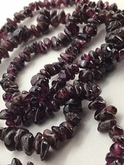 18″ Almandine Garnet Barrel Clasp Necklace Stretch Bracelet Set VTG Retro Estate