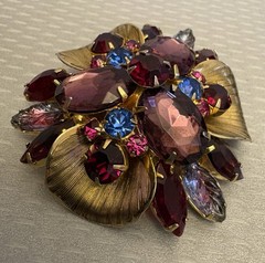 Vintage Juliana Purple Blue Red Rhinestone Brooch Goldtone D&E Book Piece 2.5″
