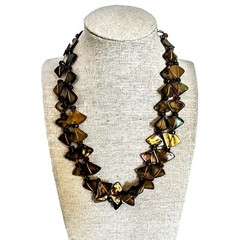 Vintage Mother Of Pearl Shell Brown Copper W/Amethyst Beads Necklace 18″