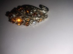 Vtg Lisner Gold Tone With Amber Colored Rhinestone Brooch 1 Dead Stone