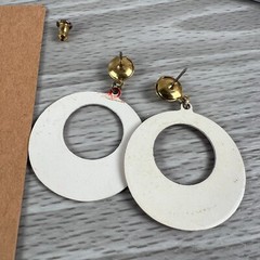Vtg Earrings Stud Dangle Hoop Round Red Acrylic Style Fashion Costume Jewelry