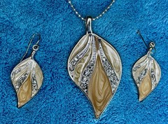 Vintage Kenneth Cole Beige / Cream Colored Crystal Necklace Earrings set