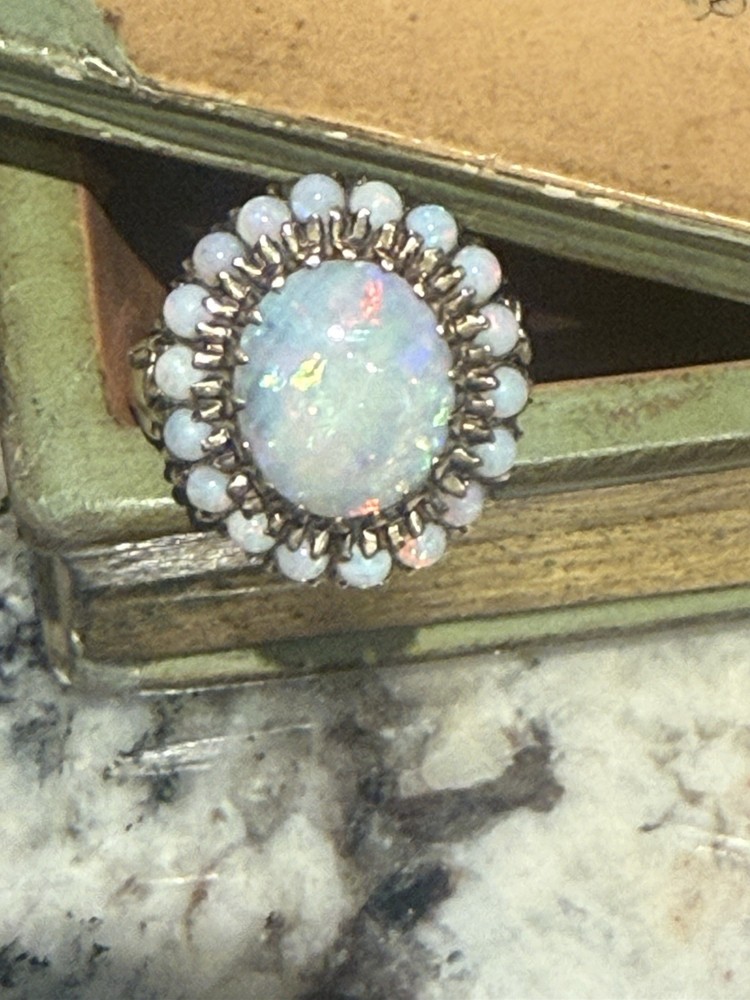 Vintage 10k Gold Ring 19 Fire Opals size 7.75 weight 5.4gr or 3.5 dwt c. 1970’s