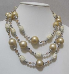 Vtg VENDOME Creamy Beige Sugar Glass Bead Aurora Borealis Crystal 3-Strand Neckl