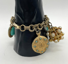 VTG Etruscan Style Faux Pearl Turquoise Gold-tone chunky charm fob bracelet 7″