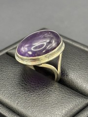 Vintage Sterling Silver 25x17MM Amethyst Cab Ring 7 Grams Size 9 E22