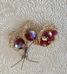 Vintage filigree flower gold tone metal