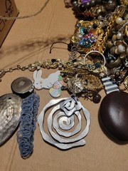 vintage-to Now-BROKEN -REAL JUNK-ALL NOT WEARABLE-GOLD TONE-jewelry Lot- 14 Lb