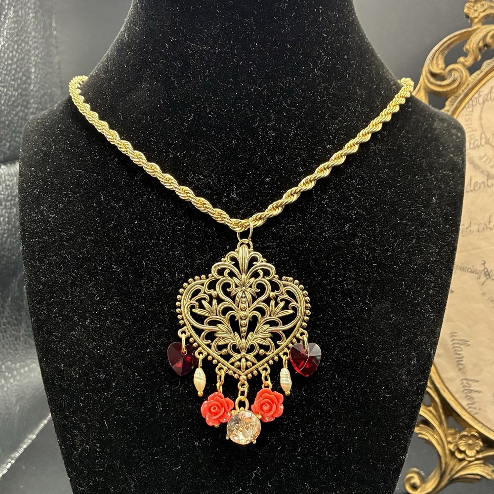 Romantic Vintage 1980s Assemblage Necklace, Hearts Roses, Freshwater Pearls OoaK