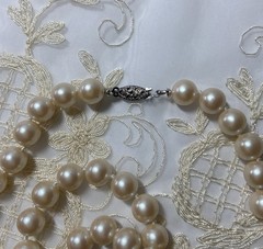 VTG Imitation Beads Strand Fashion Necklace silver tone closure 28in.